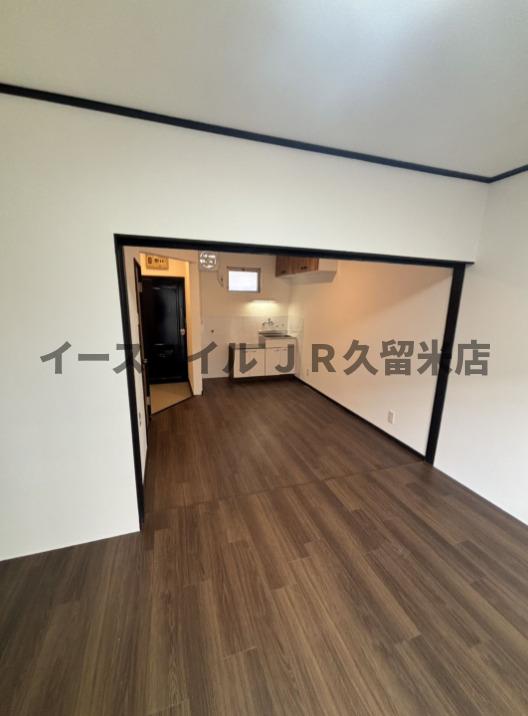 居室・リビング　こちらのリビングで趣味の時間をお楽しみください