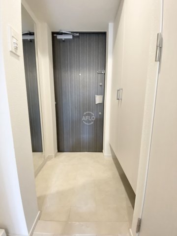 玄関　レオンコンフォート難波クレア　玄関