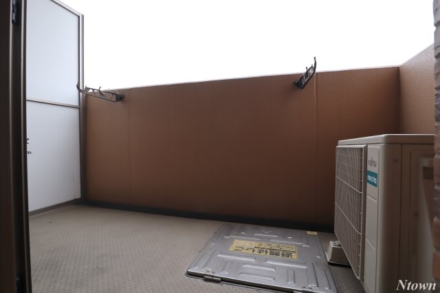 バルコニー　バルコニー付きです