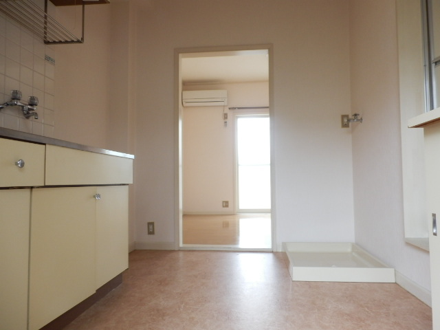 キッチン　同物件内参考画像