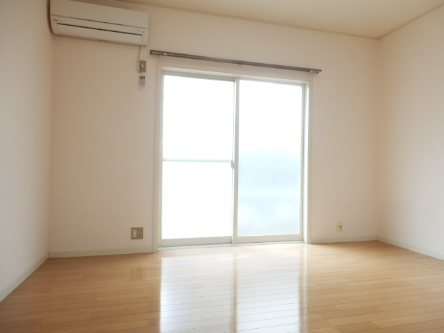 居室・リビング　同物件内参考画像