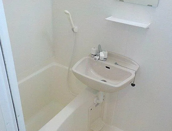 バス・シャワールーム　別部屋の写真を使用しております。