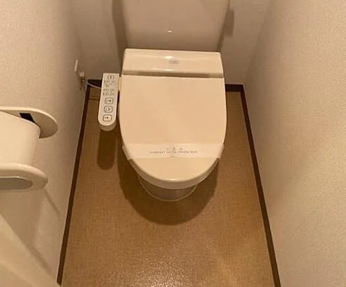 トイレ　別部屋の写真を使用しております。