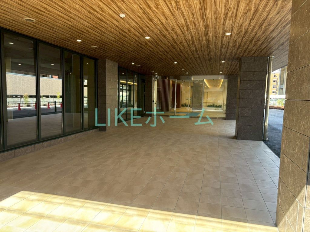 エントランス　エントランス