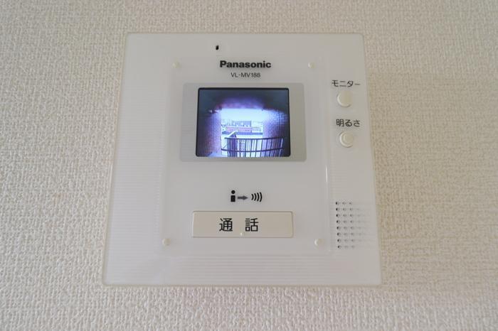セキュリティ　モニター付きインターホン