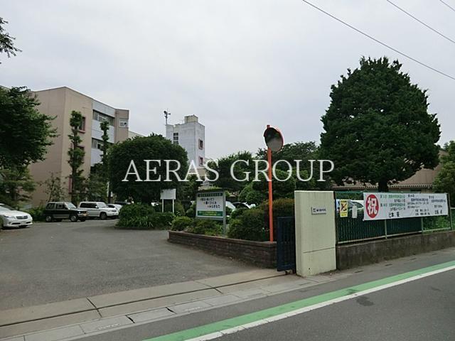 中学校　桶川市立桶川東中学校（中学校）まで555m