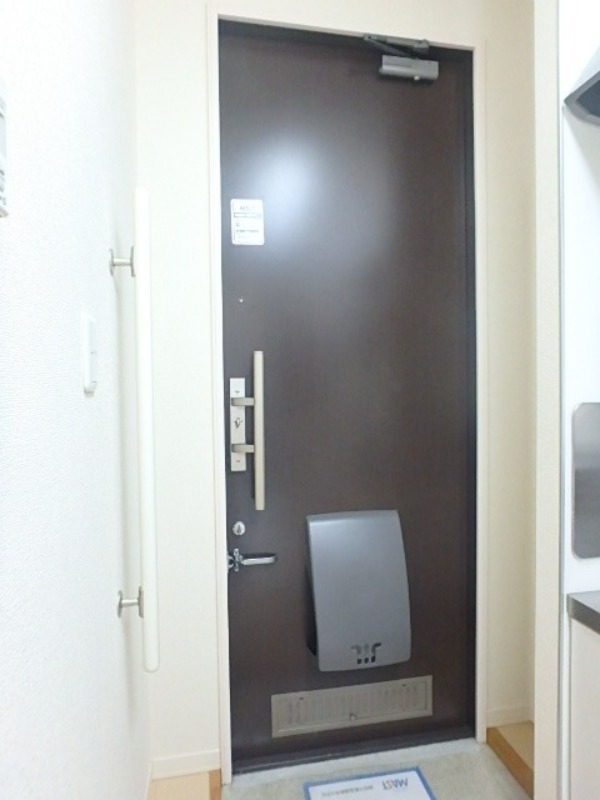 玄関　図面と現状に相違がある場合には現状を優先