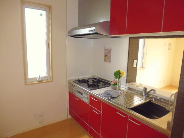 キッチン　3口ガスコンロのシステムキッチン