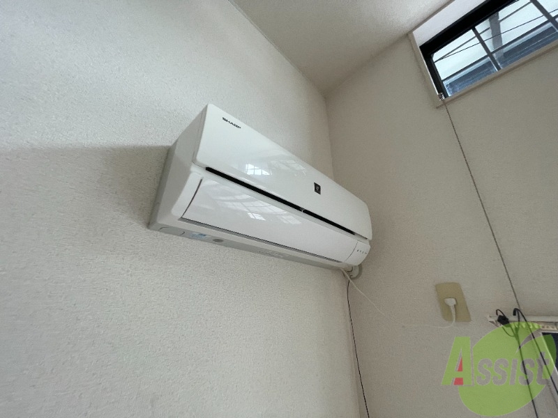 その他設備　ちゃんとエアコンもついているので、安心してくださいね。