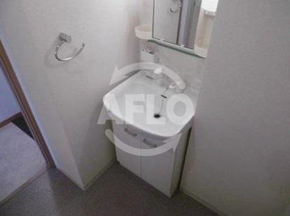 洗面設備　クレアート難波南イービス　独立洗面台