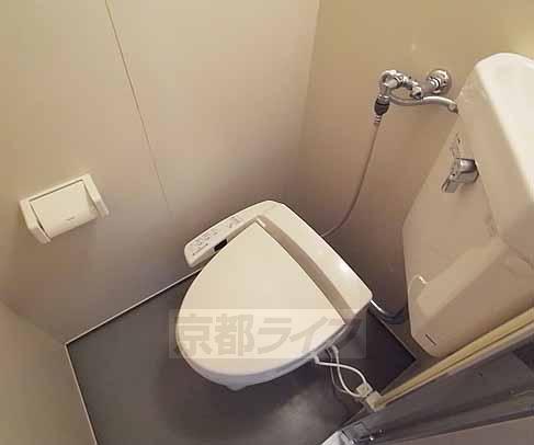 トイレ　清潔感のあるトイレです