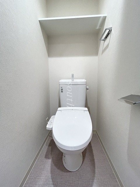 トイレ　ウォシュレット付きのトイレ