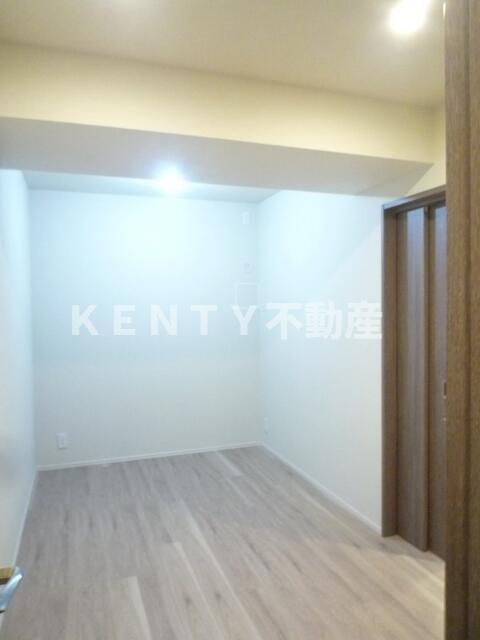 その他部屋・スペース　使い勝手のいい寝室です