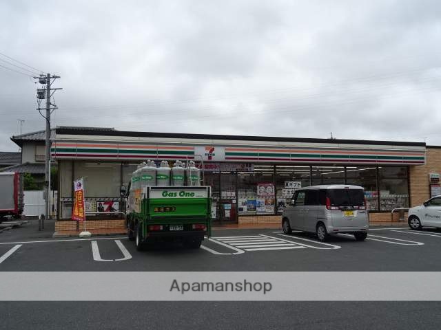 コンビニ　セブンイレブン（コンビニ）まで497m