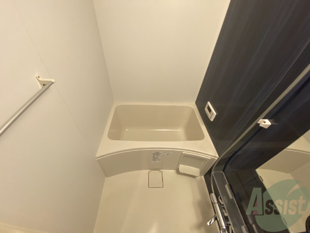 バス・シャワールーム　バスルームは広さがあって一日の疲れが癒せます。