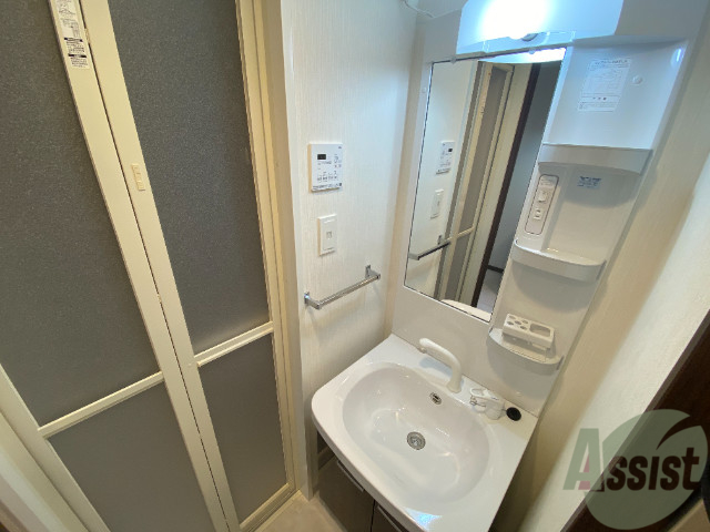 洗面設備　洗面はこちらです。朝の準備もバッチリＯＫです。