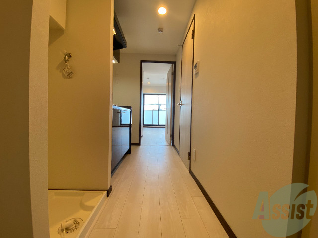 玄関　玄関から見た景色です。イメージできますか。