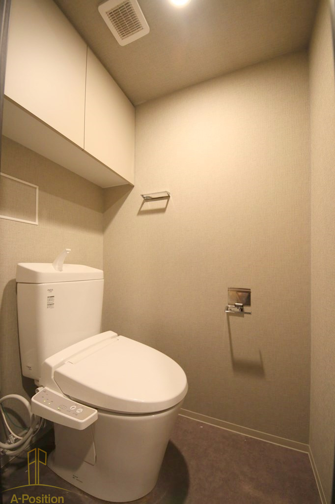 トイレ　コンフォリア北堀江一丁目