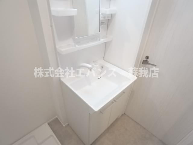 洗面設備　朝の身支度には欠かせない独立洗面化粧台