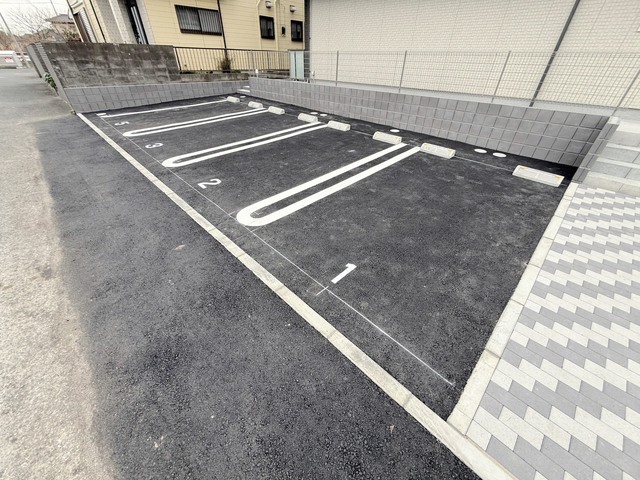 駐車場　敷地内駐車場♪