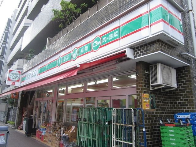 コンビニ　ローソンストア１００高松町店（コンビニ）まで146m