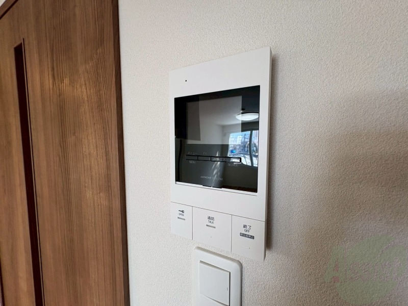 セキュリティ　モニタ付インターホンでセキュリティ面も安心です。
