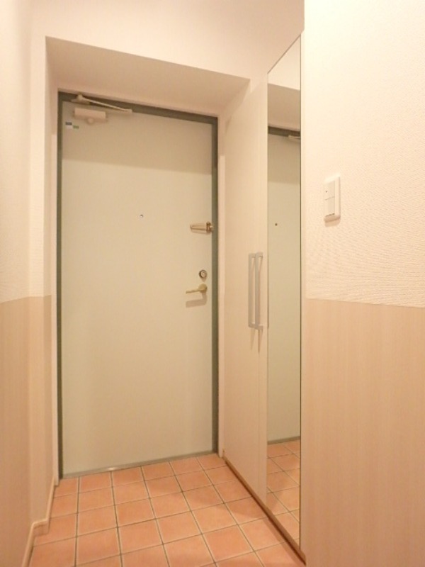 玄関　図面と現状に相違がある場合には現状を優先