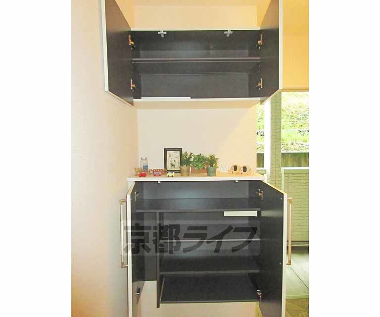 収納　シューズボックス