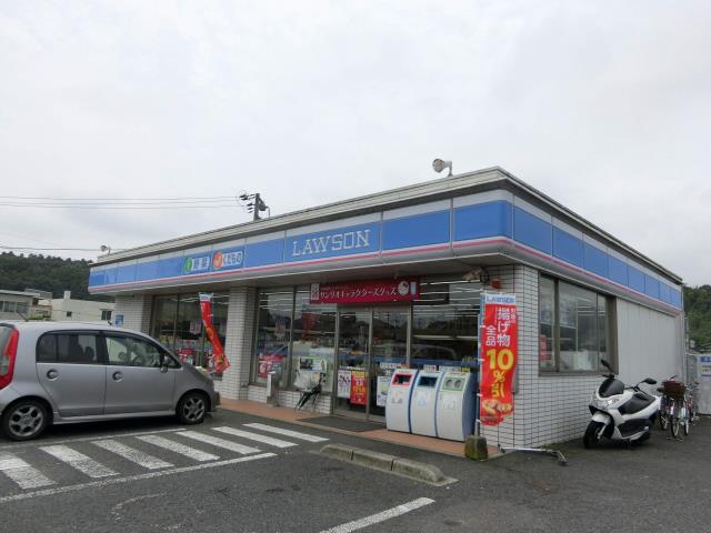 コンビニ　ローソン鹿児島中山自由ヶ丘店（コンビニ）まで729m