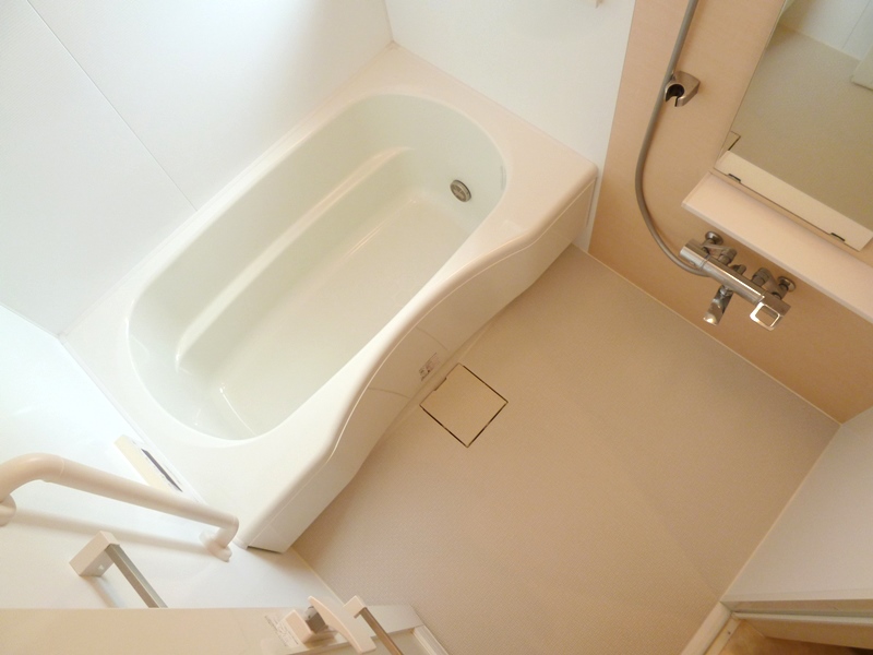 バス・シャワールーム　便利な追い焚き機能付き♪