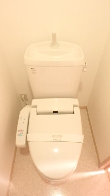 トイレ　図面と現状に相違がある場合には現状を優先