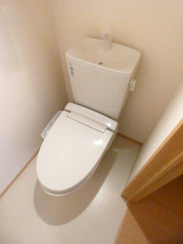 トイレ　図面と現状に相違がある場合には現状を優先