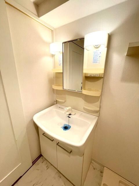 洗面設備　洗面所です