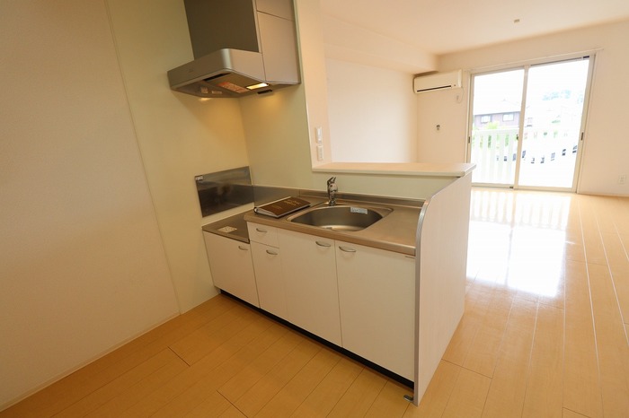 キッチン　カウンターキッチン（浄水器一体型水栓）