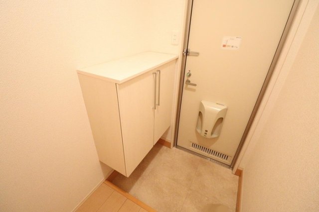 玄関　シューズボックス