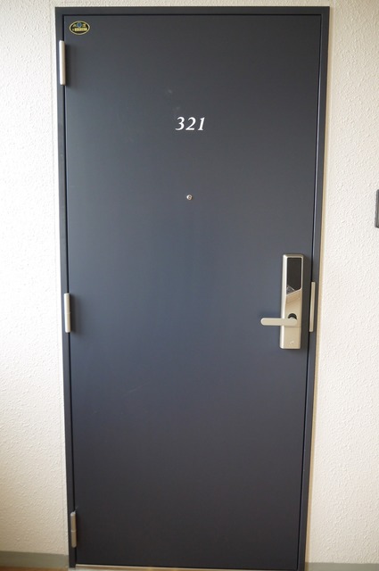 エントランス　※参考写真