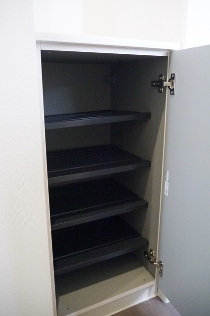 収納　シューズボックス