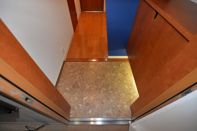 玄関　明るい玄関です