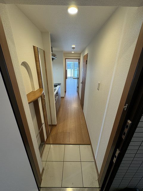 玄関　※同じ間取り別号室参考写真 　現状優先