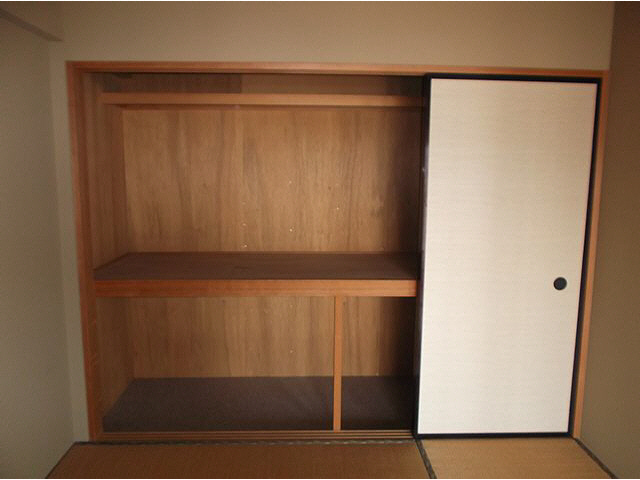 収納　和室押入れ