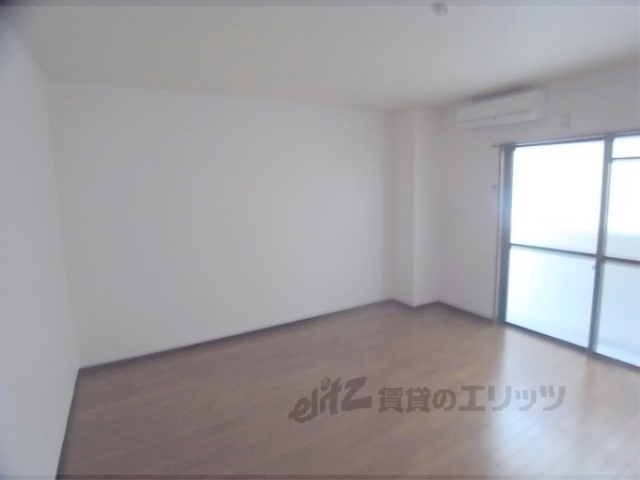 居室・リビング　広くてきれいなお部屋です。