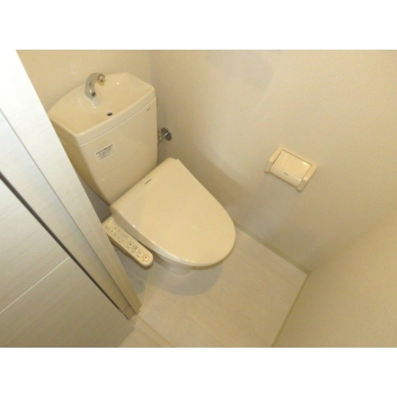 トイレ　シャワー付トイレ