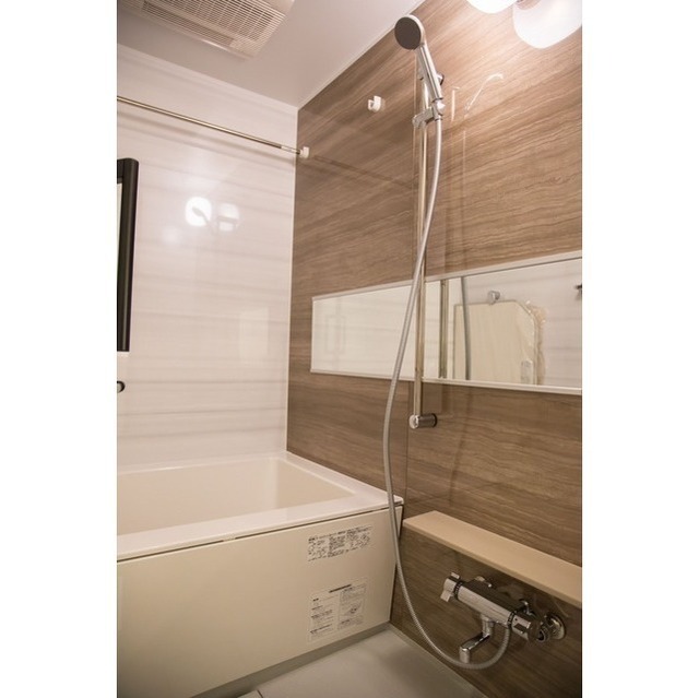 バス・シャワールーム　バス