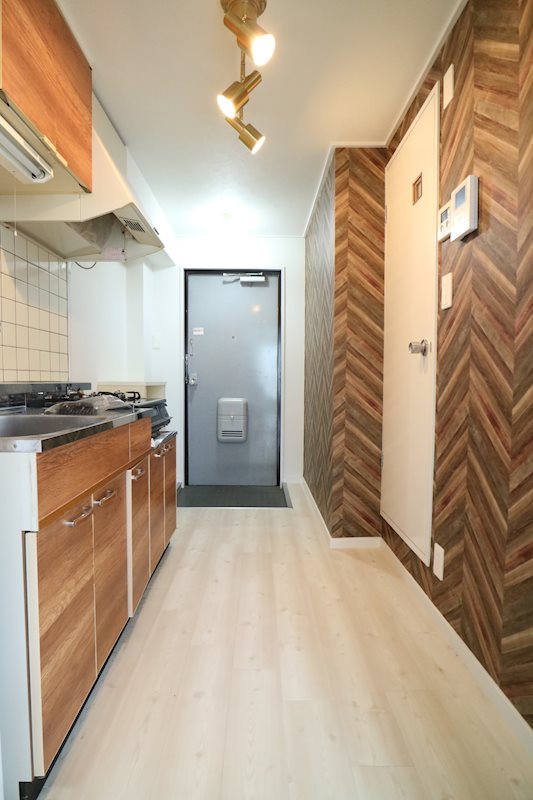 玄関　※別号室の参考画像