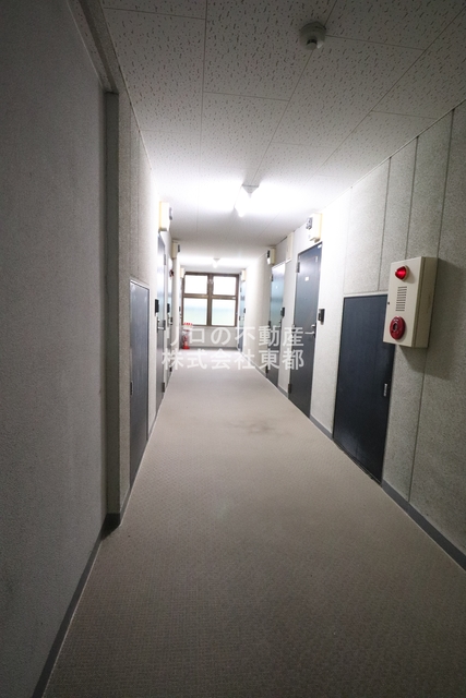 ロビー　共用通路