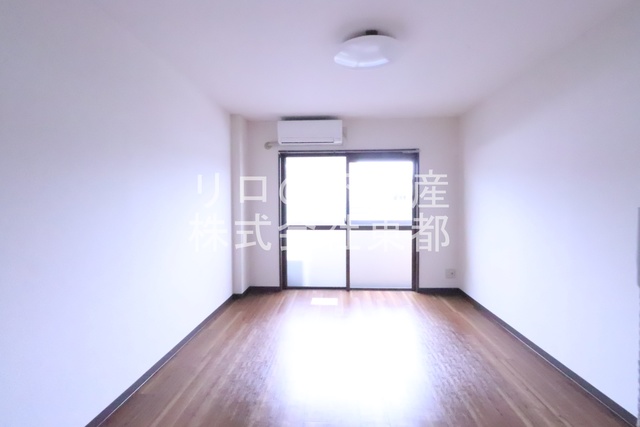 居室・リビング　上階の写真です。