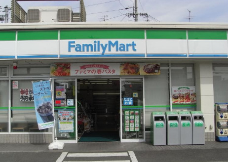 コンビニ　ファミリーマート 東大阪横小路店（コンビニ）まで158m