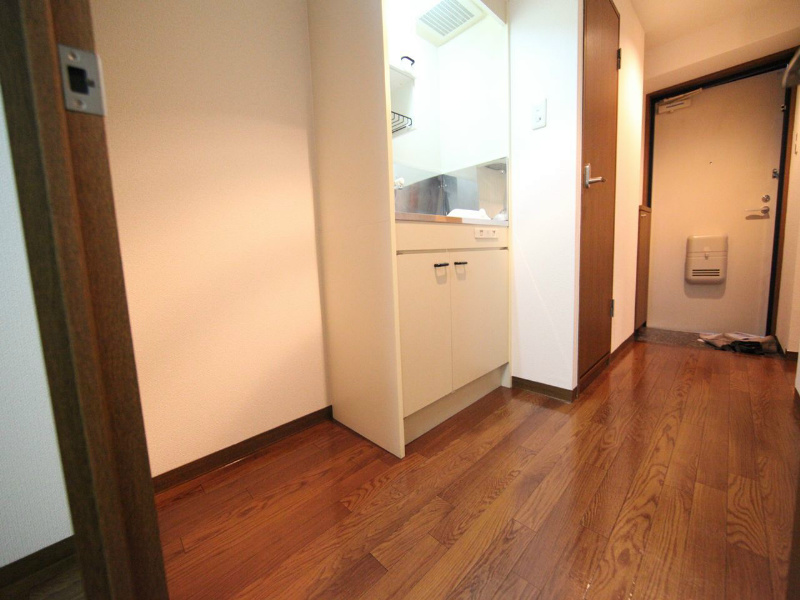 その他　キッチン（コンロ付）収納スペース有