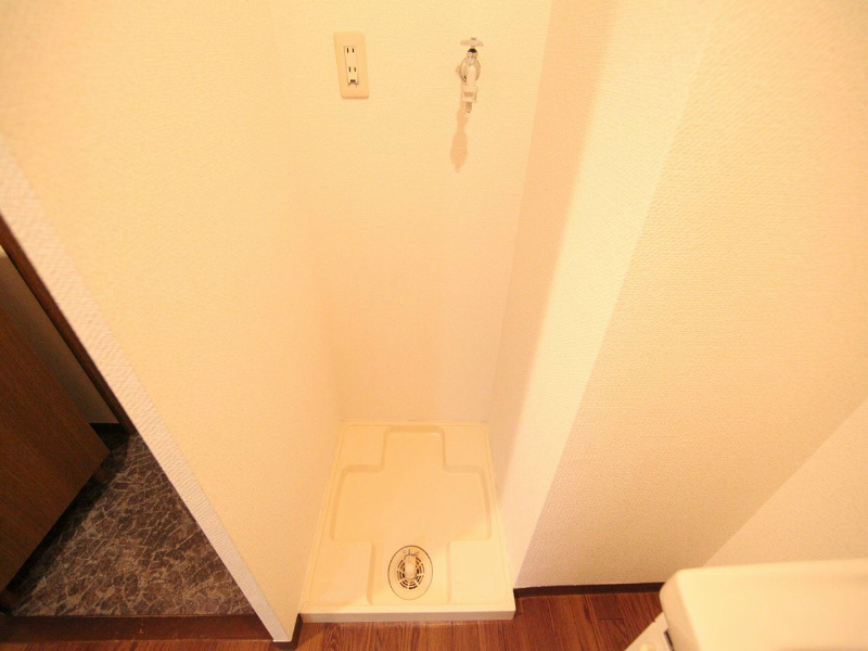 その他設備　室内洗濯機置場完備