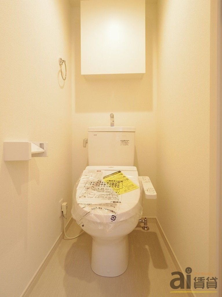 トイレ　※同仕様写真